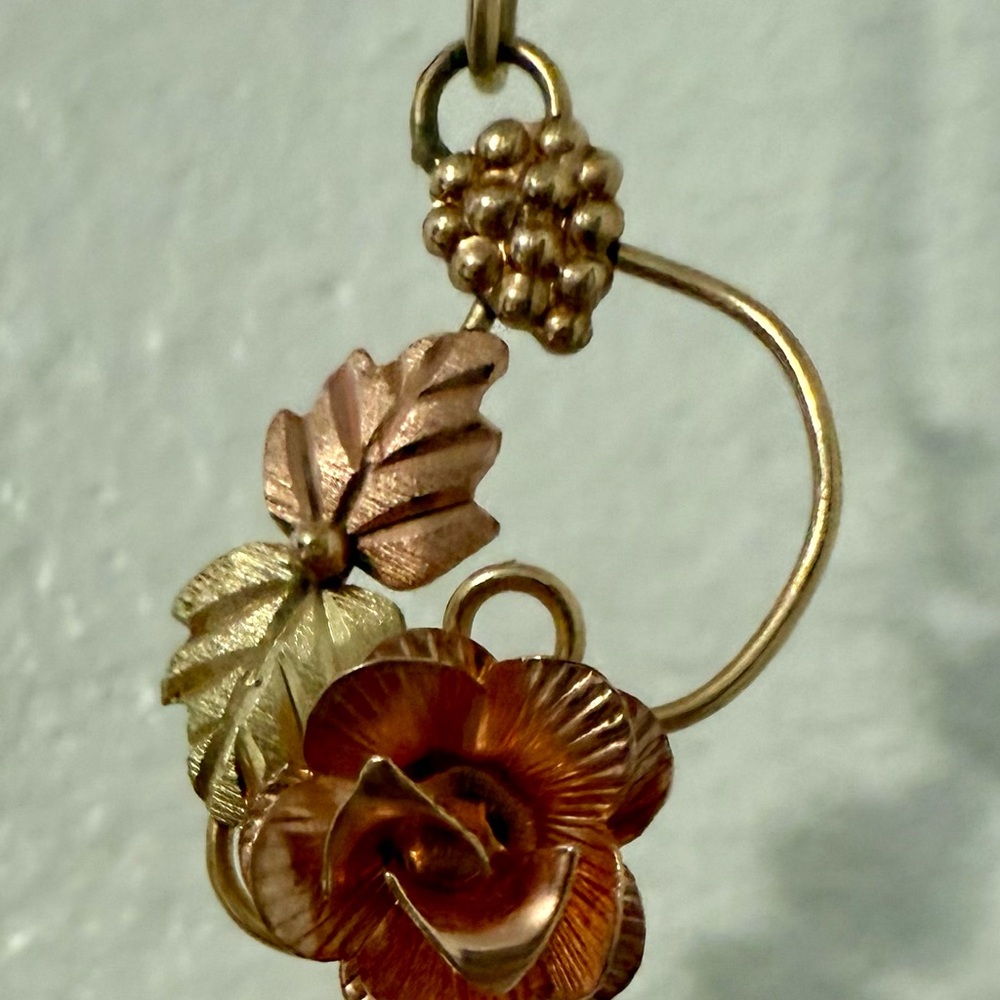 10K Black Hills Gold pendant with 18” 925 silver chain